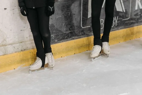 ice rink speed skating competition